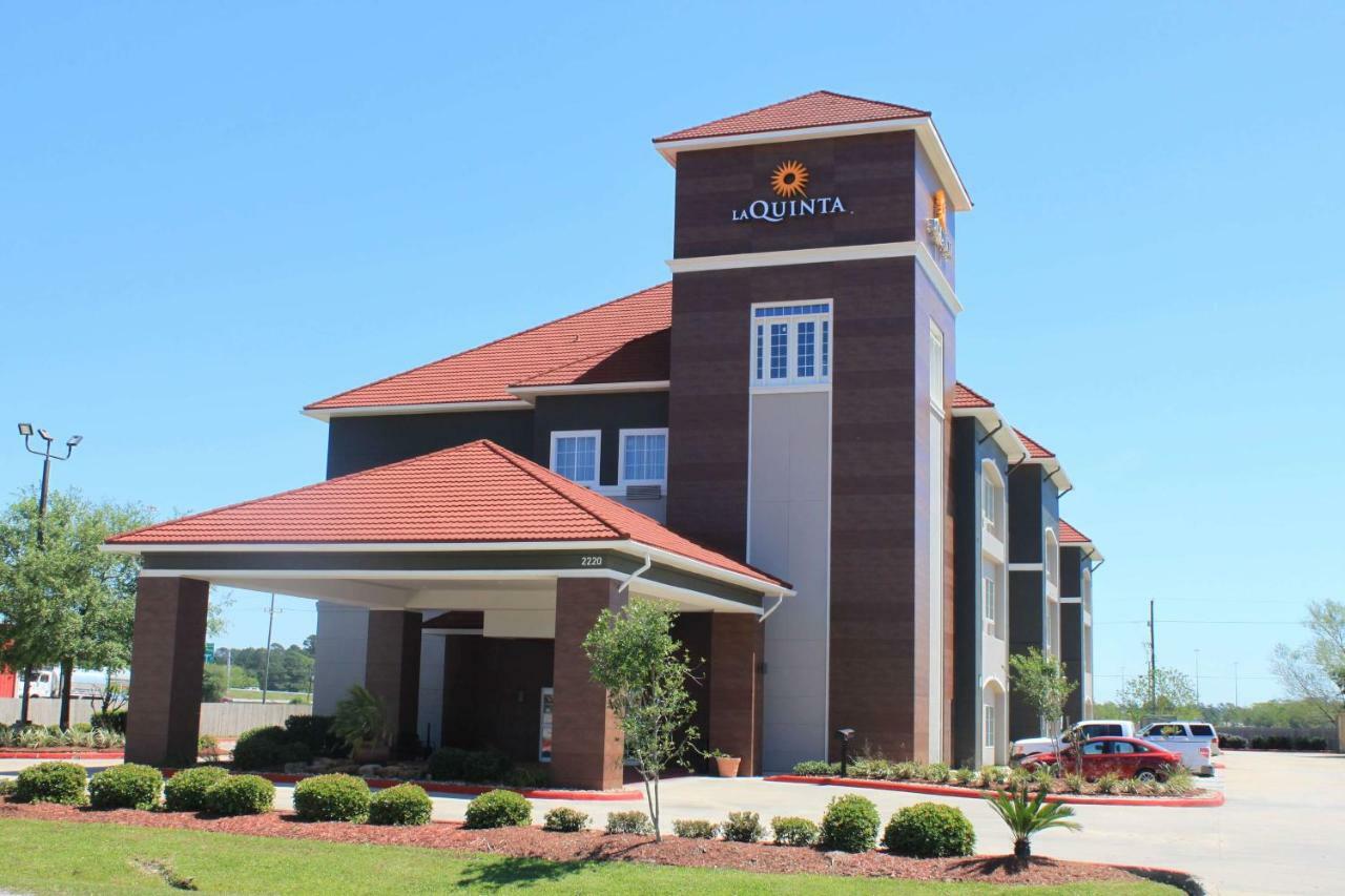 La Quinta By Wyndham Orange Hotel Exterior photo